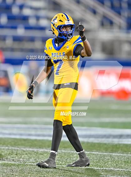 Thumbnail 2 in Raines vs. Northwestern (FHSAA 3A Final) photogallery.