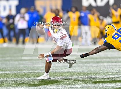 Thumbnail 3 in Raines vs. Northwestern (FHSAA 3A Final) photogallery.