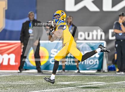 Thumbnail 2 in Raines vs. Northwestern (FHSAA 3A Final) photogallery.