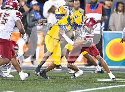 Thumbnail 1 in Raines vs. Northwestern (FHSAA 3A Final) photogallery.