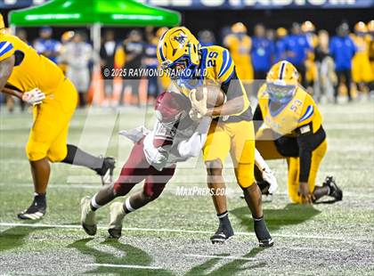 Thumbnail 3 in Raines vs. Northwestern (FHSAA 3A Final) photogallery.