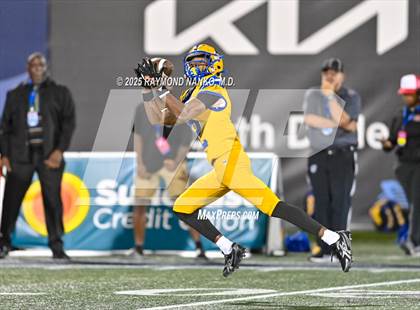 Thumbnail 1 in Raines vs. Northwestern (FHSAA 3A Final) photogallery.