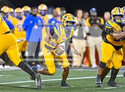 Thumbnail 2 in Raines vs. Northwestern (FHSAA 3A Final) photogallery.