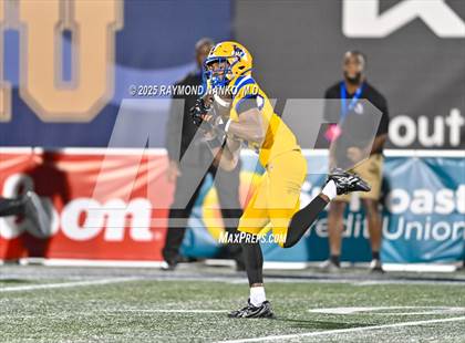 Thumbnail 3 in Raines vs. Northwestern (FHSAA 3A Final) photogallery.