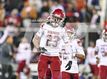 Thumbnail 3 in Raines vs. Northwestern (FHSAA 3A Final) photogallery.