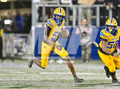 Thumbnail 2 in Raines vs. Northwestern (FHSAA 3A Final) photogallery.