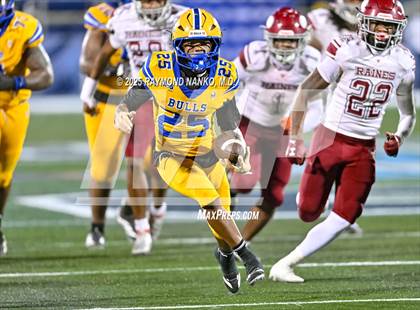 Thumbnail 2 in Raines vs. Northwestern (FHSAA 3A Final) photogallery.