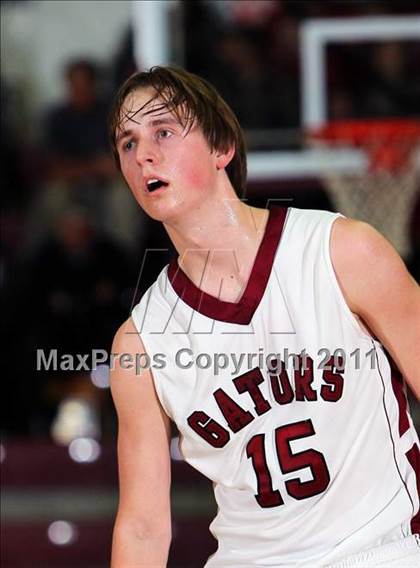 Thumbnail 1 in Santa Cruz vs. Sacred Heart Prep (CIF CCS D4 Final) photogallery.
