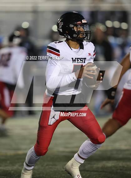 Thumbnail 2 in West Jordan vs. West (UHSAA 6A Second Round) photogallery.
