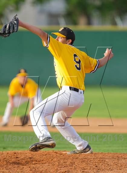 Thumbnail 1 in Lanier @ Brennan photogallery.