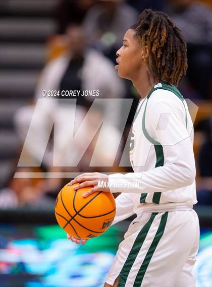 Thumbnail 1 in North Broward Prep vs Grayson (Grayson New Year's Classic) photogallery.