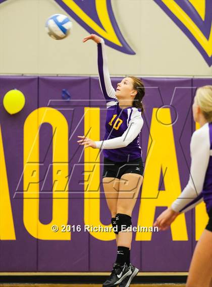 Thumbnail 3 in Lynnwood vs. Issaquah photogallery.