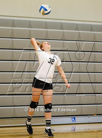 Thumbnail 1 in Lynnwood vs. Issaquah photogallery.