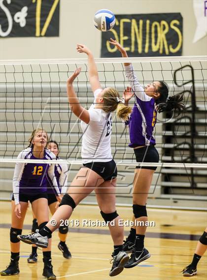 Thumbnail 1 in Lynnwood vs. Issaquah photogallery.