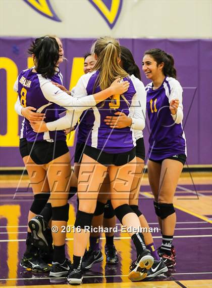Thumbnail 2 in Lynnwood vs. Issaquah photogallery.