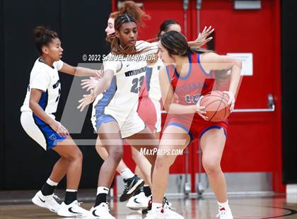 Thumbnail 2 in Buchanan vs Windward (Harvard-Westlake Invitational Classic) photogallery.
