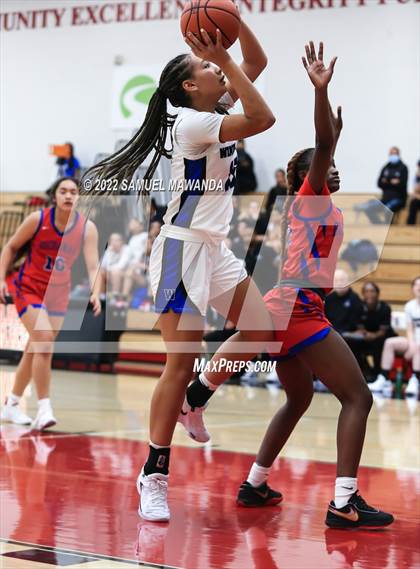 Thumbnail 2 in Buchanan vs Windward (Harvard-Westlake Invitational Classic) photogallery.
