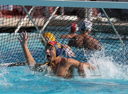 Thumbnail 2 in De La Salle vs. Menlo (Saint Francis Invitational) photogallery.