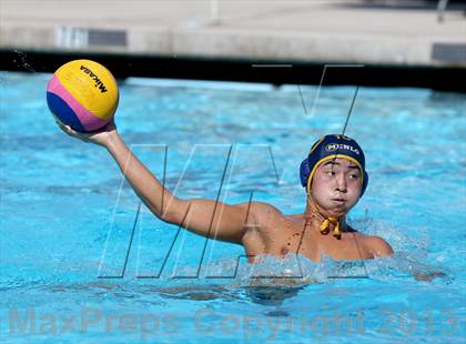 Thumbnail 3 in De La Salle vs. Menlo (Saint Francis Invitational) photogallery.