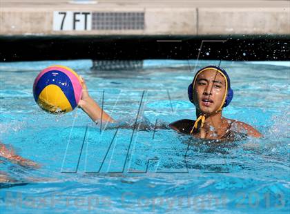 Thumbnail 3 in De La Salle vs. Menlo (Saint Francis Invitational) photogallery.