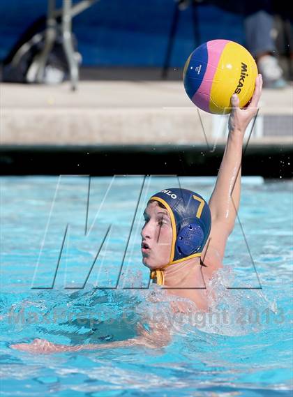 Thumbnail 3 in De La Salle vs. Menlo (Saint Francis Invitational) photogallery.