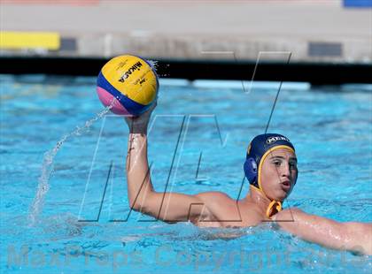 Thumbnail 1 in De La Salle vs. Menlo (Saint Francis Invitational) photogallery.