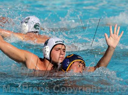 Thumbnail 2 in De La Salle vs. Menlo (Saint Francis Invitational) photogallery.