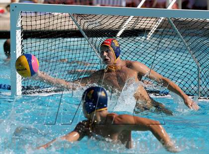 Thumbnail 1 in De La Salle vs. Menlo (Saint Francis Invitational) photogallery.