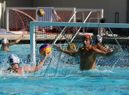 Thumbnail 3 in De La Salle vs. Menlo (Saint Francis Invitational) photogallery.