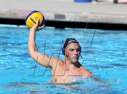 Thumbnail 2 in De La Salle vs. Menlo (Saint Francis Invitational) photogallery.