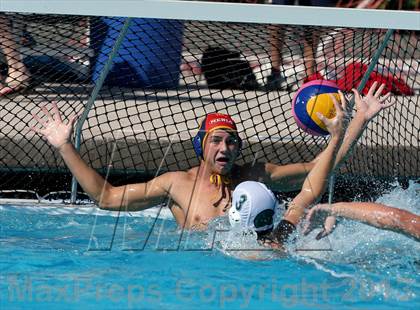 Thumbnail 1 in De La Salle vs. Menlo (Saint Francis Invitational) photogallery.