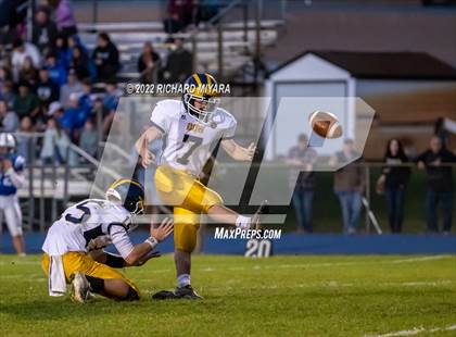Thumbnail 2 in Bow vs. Pelham (NHIAA D2 Semifinal) photogallery.