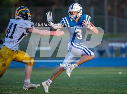 Thumbnail 2 in Bow vs. Pelham (NHIAA D2 Semifinal) photogallery.