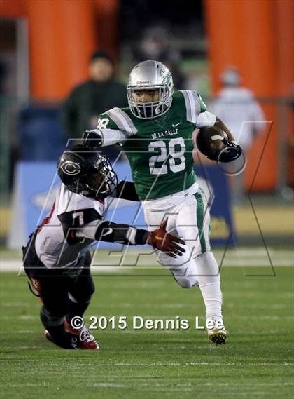 Thumbnail 1 in Centennial vs. De La Salle (CIF State Open Division Final) photogallery.