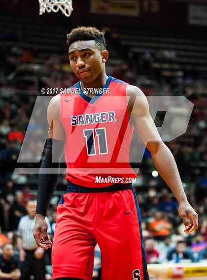 Thumbnail 3 in Selma vs. Sanger (CIF CS D3 Final) photogallery.