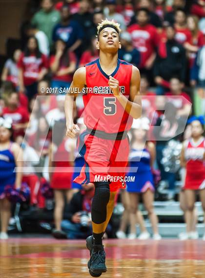 Thumbnail 2 in Selma vs. Sanger (CIF CS D3 Final) photogallery.