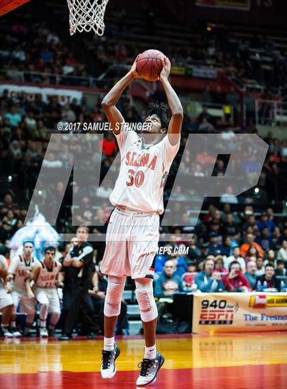 Thumbnail 3 in Selma vs. Sanger (CIF CS D3 Final) photogallery.