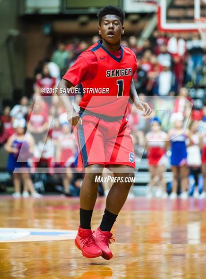Thumbnail 1 in Selma vs. Sanger (CIF CS D3 Final) photogallery.