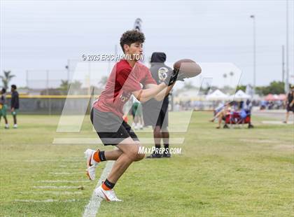 Thumbnail 2 in Inglewood vs Oaks Christian (Battle at the Beach) photogallery.
