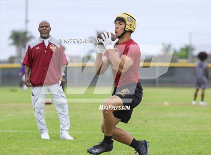 Thumbnail 3 in Inglewood vs Oaks Christian (Battle at the Beach) photogallery.