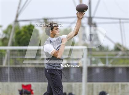 Thumbnail 1 in Inglewood vs Oaks Christian (Battle at the Beach) photogallery.