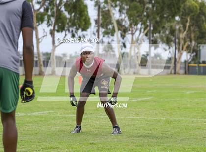 Thumbnail 2 in Inglewood vs Oaks Christian (Battle at the Beach) photogallery.