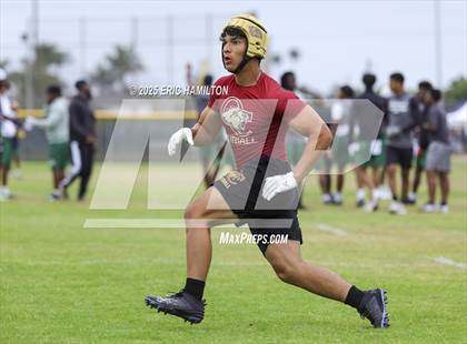 Thumbnail 2 in Inglewood vs Oaks Christian (Battle at the Beach) photogallery.