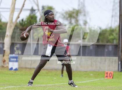 Thumbnail 3 in Inglewood vs Oaks Christian (Battle at the Beach) photogallery.
