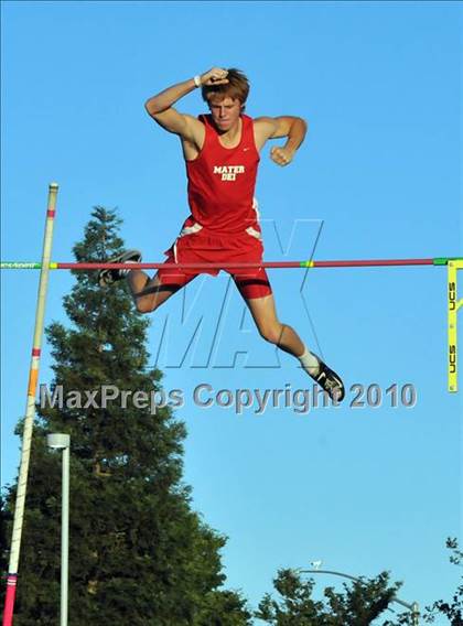 Thumbnail 1 in CIF State Championships (Boys Pole Vault) photogallery.