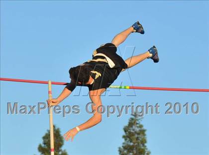 Thumbnail 1 in CIF State Championships (Boys Pole Vault) photogallery.