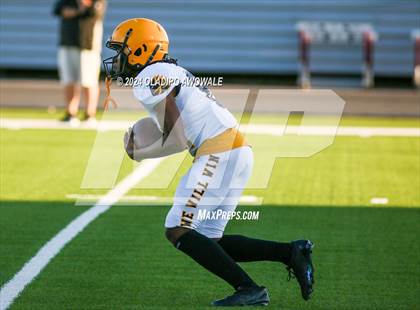 Thumbnail 3 in Garland Owls vs Wylie Pirates - Oct 16, 2024 photogallery.