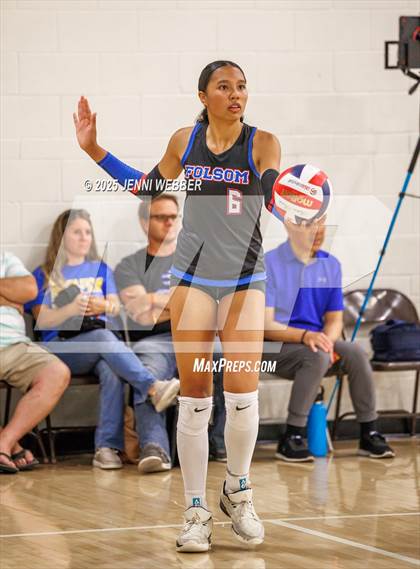 Thumbnail 1 in Mater Dei vs. Folsom (Durango Fall Classic) photogallery.