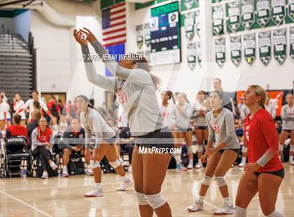 Thumbnail 2 in Mater Dei vs. Folsom (Durango Fall Classic) photogallery.
