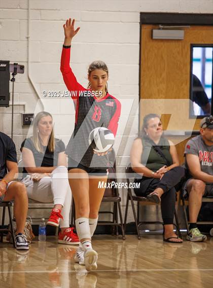 Thumbnail 1 in Mater Dei vs. Folsom (Durango Fall Classic) photogallery.